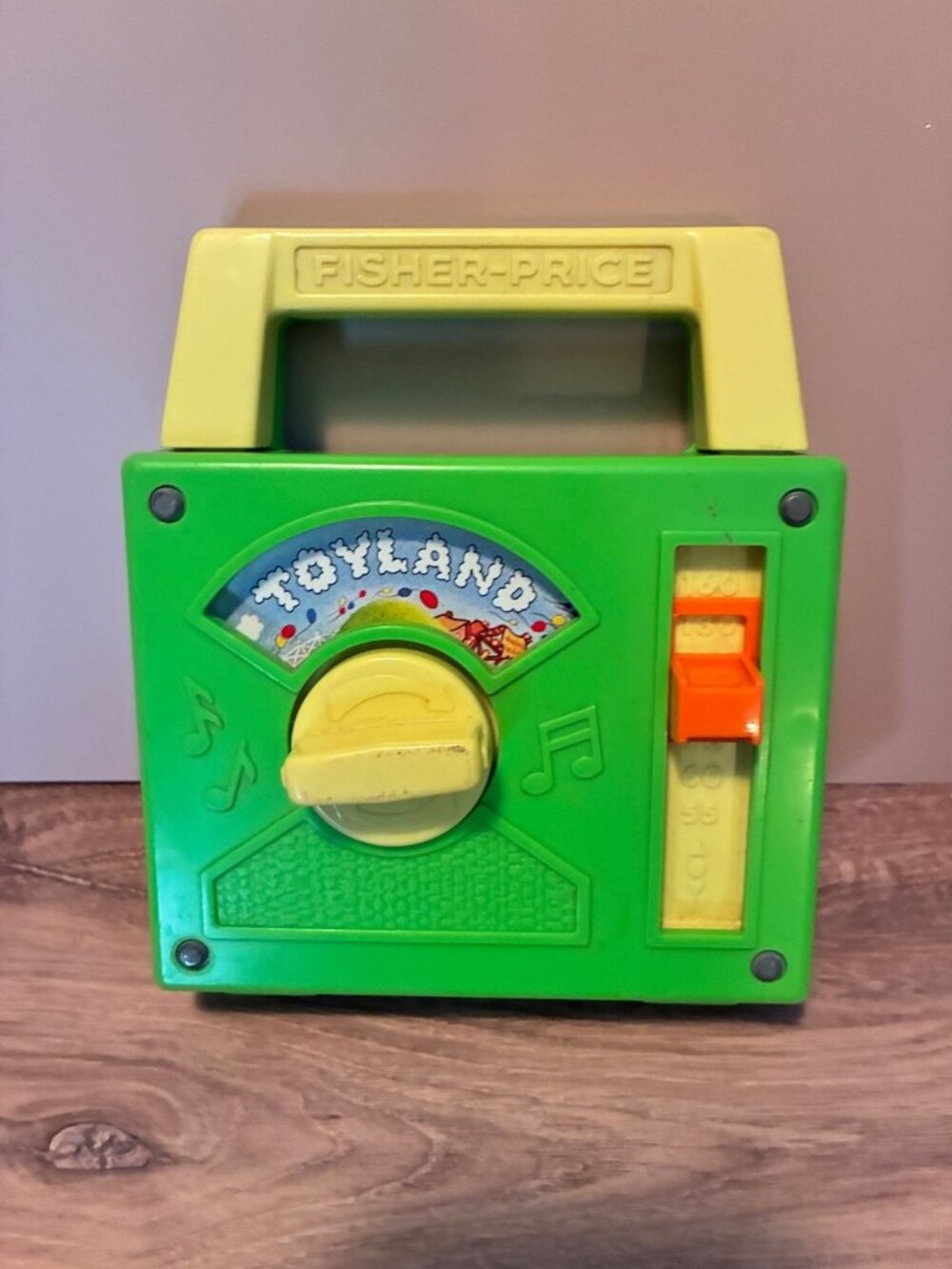 Vintage 1983 Fisher-Price Toyland Music Box Radio #795 Musical Toy Made in USA